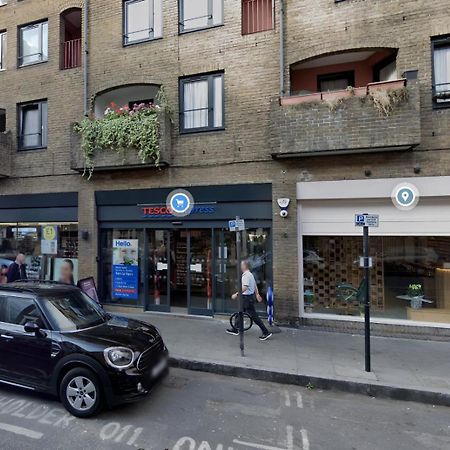 The Wanderlust - 1 Bedroom Apartment L Sleeps 4 With Sofa Bed L Prime Location Plus Free Wifi L Perfect For Business & Leisure Travelers L 15Percent Off Weekly & 20Percent Off Monthly Stays! London Luaran gambar